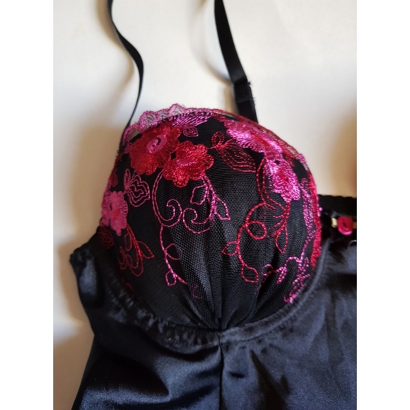 Apt 9 Satin Babydoll Chemise and G-String Panties - Picture 4 of 16